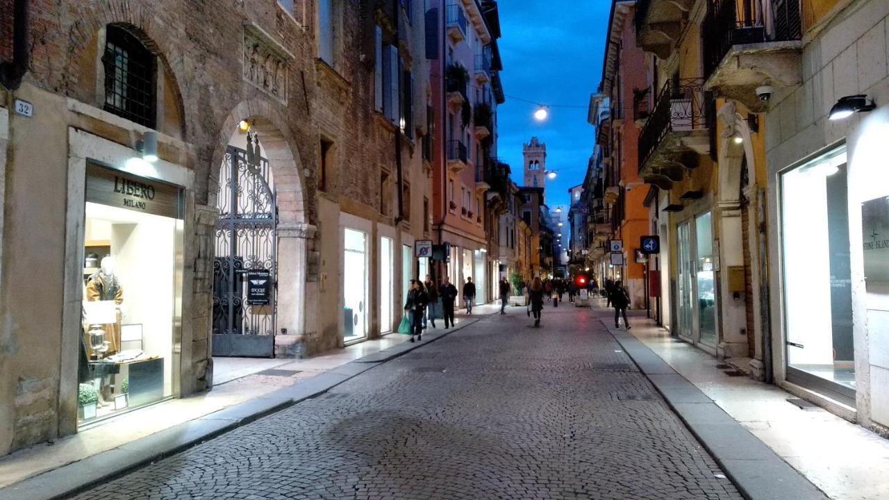 Marconi Rooms Loggia Delle Erbe ヴェローナ エクステリア 写真